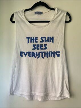 Cute graphic tee - paper thin